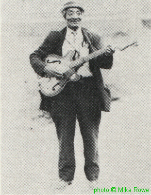 Willie '61' Blackwell, Beale Street, Memphis 1970; photographer: Mike Rowe