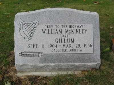 J A Z Z   G I L L U M's headstone, placed by his daughter Ardella at Restvale Cemetery in Alsip, IL; photographer: Steven Salter