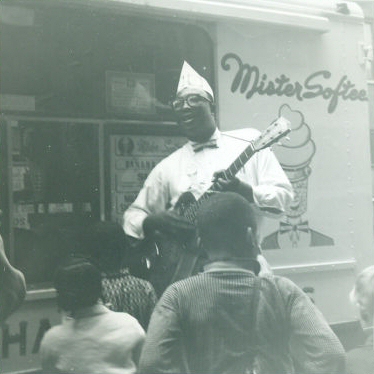Doug Quattlebaum; source: eBay auction of photograph similar to the one used on the front cover of Bluesville BVLP 1065 (see left column); photographer: Pete Welding