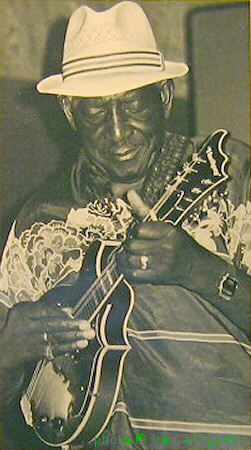 Y A N K &nbsp; R A C H E L L; from back cover of Blind Pig BP-1986