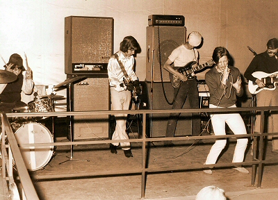 C R E W at the Countdown, November 9, 1969; ; left to right: René Fischer, dr; 'Herbie' Reichardt, b; Stefan Wirz, lead g; 'Hardy' Houben, voc; Walter Schmitz, g; click to enlarge!