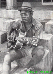 R O Y   D U N N; source: Blues Unlimited 100 (April 1973), p. 22; photographer: Pete Lowry