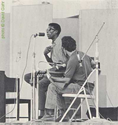  Luke 'Long Gone' Miles & Bernie Pearl, 1966; source: source: Gahr/Shelton: The Face of Folk Music.- New York, 1968, p. 119 ('Long John Miles'); photographer: David Gahr