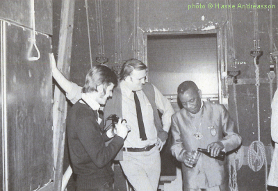 Hans Schweitz, Sam Charters and Champion Jack Dupree, Stockholm, 1971; source: Hasse Andréasson & Hans Schweitz: Sam Charters.- Stockholm (Swedish Blues Association / Jefferson), 2016, p. 40; photographer: Hasse Andréasson