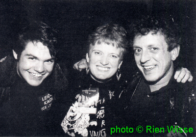 Mike Welch, Marion Wisse, Chris Vachon; source: Block - Tijdschrift voor Blues 98 (april/mei/juni 1996), p. 31; photographer: Rien Wisse; click to enlarge!