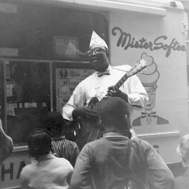 Doug Quattlebaum in front of his ice-cream van; photographer: Pete Welding