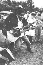 Guy Davis and Taj Mahal at the 1979 Great Hudson River Revival; click to enlarge!