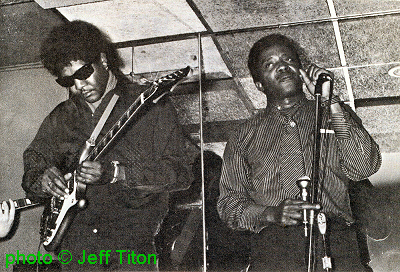 S O N N Y   B O Y   R O D G E R S & Mojo Buford, March 13, 1970, Cosy Bar, Minneapolis; source: Blues Unlimited Nr. 77 (November 1970); photographer: Jeff Titon (flipped by Stefan Wirz, because Rodgers wasn't a left hand guitarist); click to enlarge!