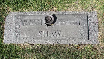 R O B E R T and Martha   S H A W's grave; source: https://www.txbluesproject.com/robert-fud-shaw