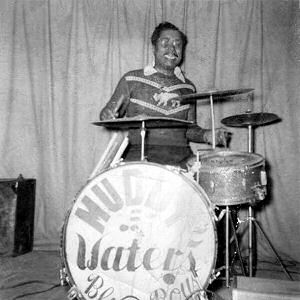 Elga Edmonds, c. early '1950s; source: http://www.vintagedrumforum.com/attachment.php?attachmentid=26401&d=1299209298 (posted by 