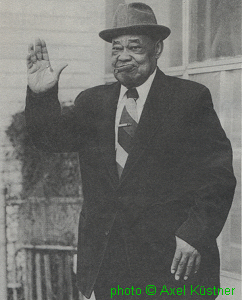 Roosevelt Sykes, New Orleans, November 1980; source: Blues Forum Nr. 11 (3. Quartal 1983), p. 5; photographer: Axel Küstner; click to enlarge!