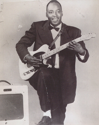 B A B Y   B O Y   W A R R E N; source: David Harrison: Die Legenden des Blues.- p. 64 (the guitar is a Fender Telecaster)