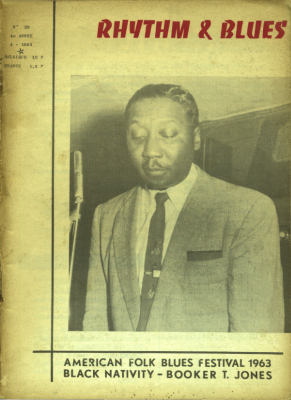Muddy Waters at Silvio's Lounge, Chicago, December 1957; source: Front cover of Rhythm & Blues Panorama N° 25 (4é année - 1963); photographer: Yannick Bruynoghe